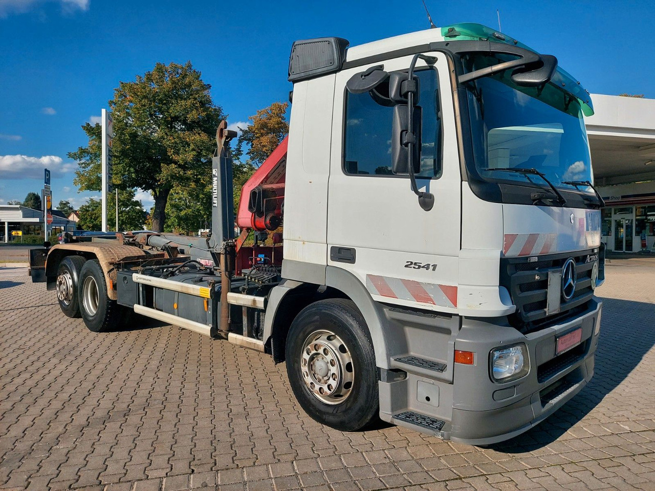 Mercedes-Benz Actros 6-Zyl. 2541 HMF KRAN ABROLLKIPPER - Камион со кука за подигање, Камион со кран: слика 5 Mercedes-Benz Actros 6-Zyl. 2541 HMF KRAN ABROLLKIPPER - Камион со кука за подигање, Камион со кран: слика 5