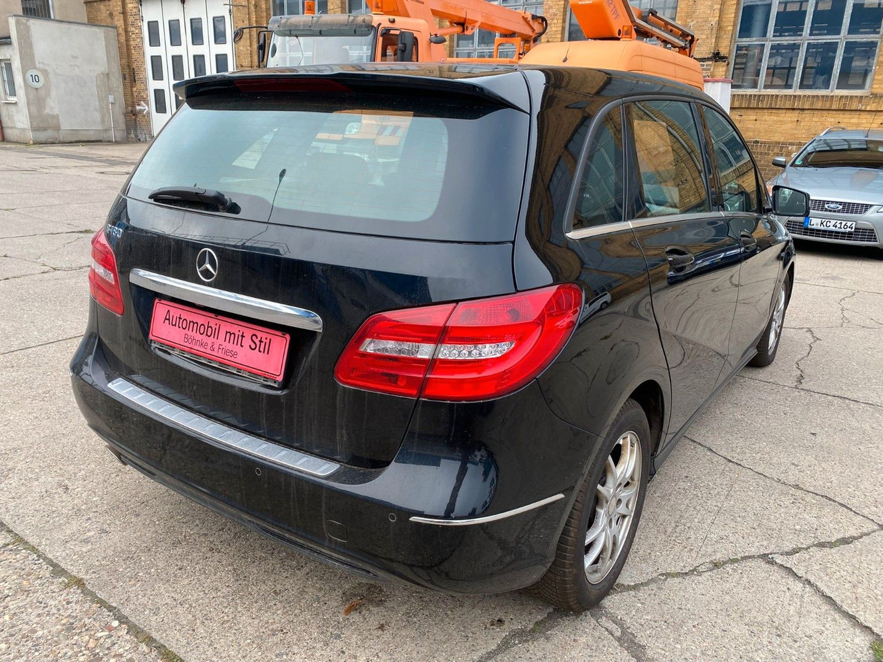 Mercedes-Benz B 180 B -Klasse B 180 Autom. Xenon Navi - Седан: слика 5 Mercedes-Benz B 180 B -Klasse B 180 Autom. Xenon Navi - Седан: слика 5