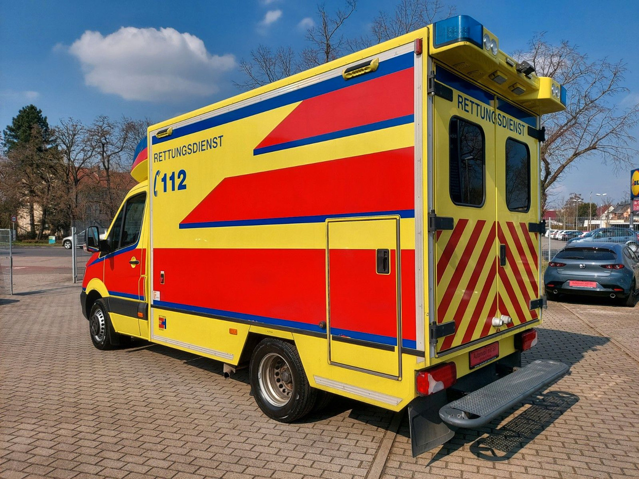 Mercedes-Benz Sprinter II Pritsche 516 Autom. RTW Ambulance - Амбулантно возило: слика 4 Mercedes-Benz Sprinter II Pritsche 516 Autom. RTW Ambulance - Амбулантно возило: слика 4