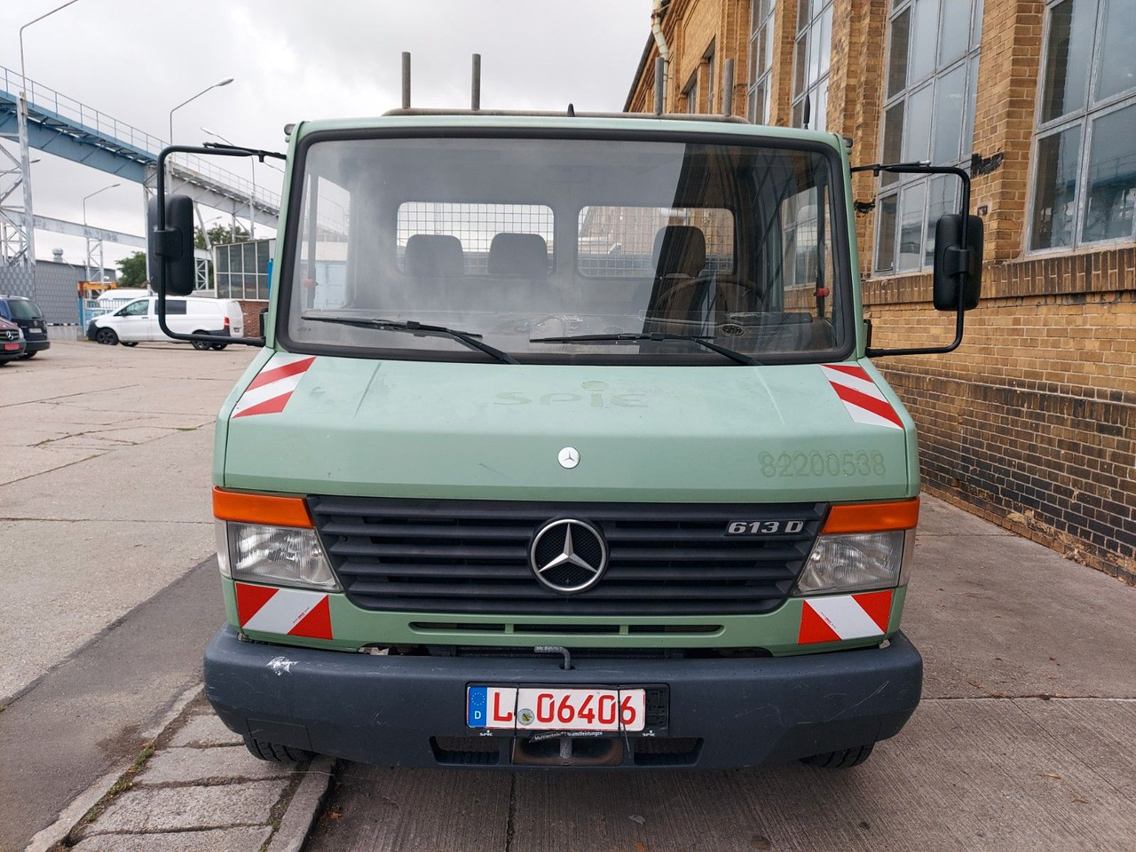 Mercedes-Benz Vario 613D Pritsche lang  extralang - Комбе со отворен сандак: слика 3 Mercedes-Benz Vario 613D Pritsche lang  extralang - Комбе со отворен сандак: слика 3
