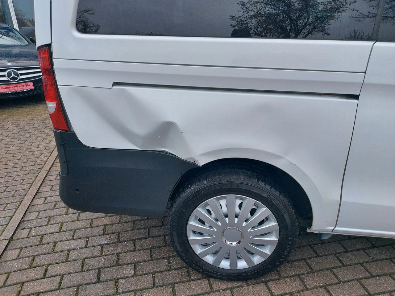 Mercedes-Benz Vito Mixto 119 CDI Lang Autom. Standheiz. Klima - Патничко комбе: слика 2 Mercedes-Benz Vito Mixto 119 CDI Lang Autom. Standheiz. Klima - Патничко комбе: слика 2