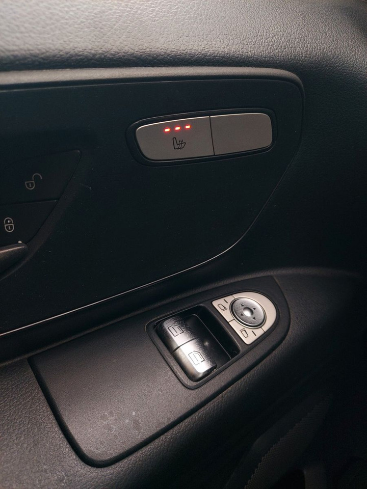 Mercedes-Benz Vito Mixto 119 CDI Lang Autom. Standheiz. Klima - Патничко комбе: слика 4 Mercedes-Benz Vito Mixto 119 CDI Lang Autom. Standheiz. Klima - Патничко комбе: слика 4