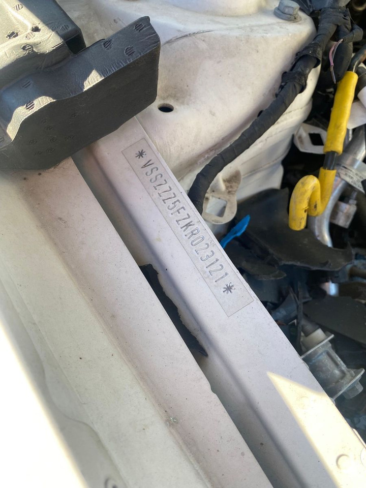 Seat Leon ST FR LED LEDER NAVI PDC KAMERA - Караван: слика 2 Seat Leon ST FR LED LEDER NAVI PDC KAMERA - Караван: слика 2