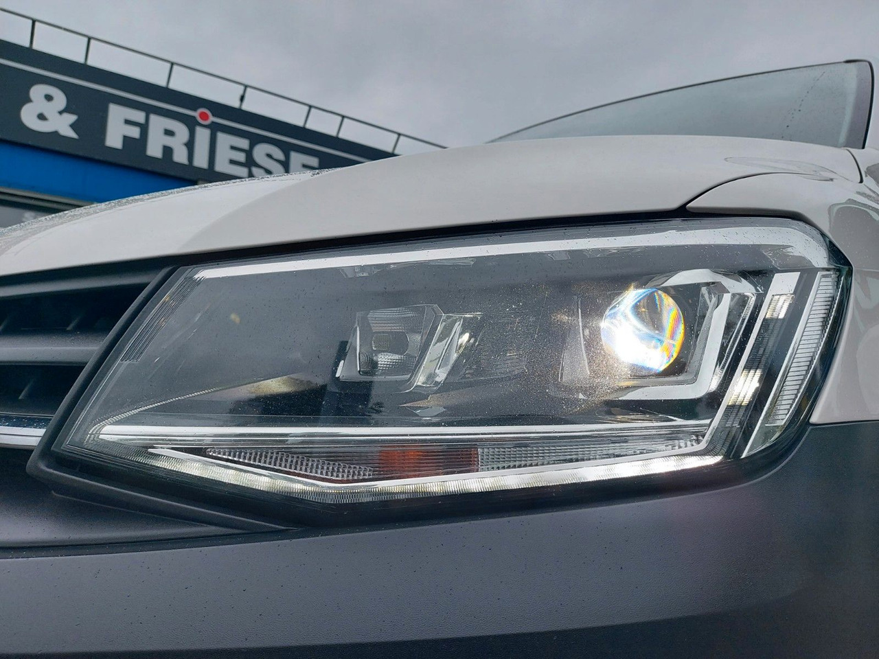 Volkswagen Caddy Kasten Klima Xenon Bluetooth - Патничко комбе: слика 2 Volkswagen Caddy Kasten Klima Xenon Bluetooth - Патничко комбе: слика 2