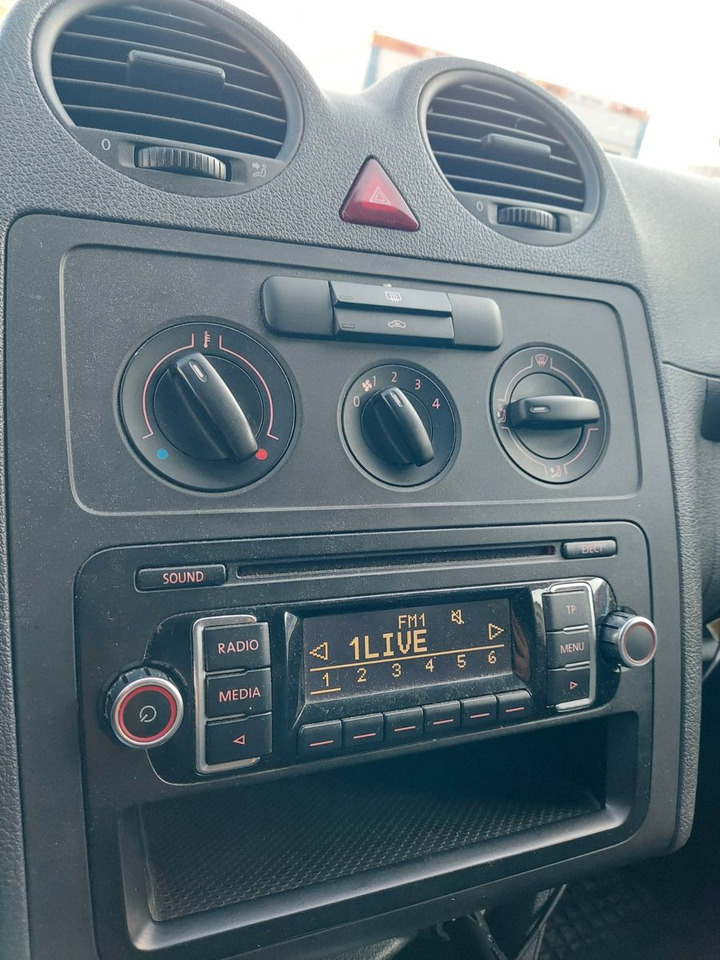 Патничко комбе Volkswagen Caddy Maxi Kasten Kombi Maxi DSG Kamera AHK: слика 15