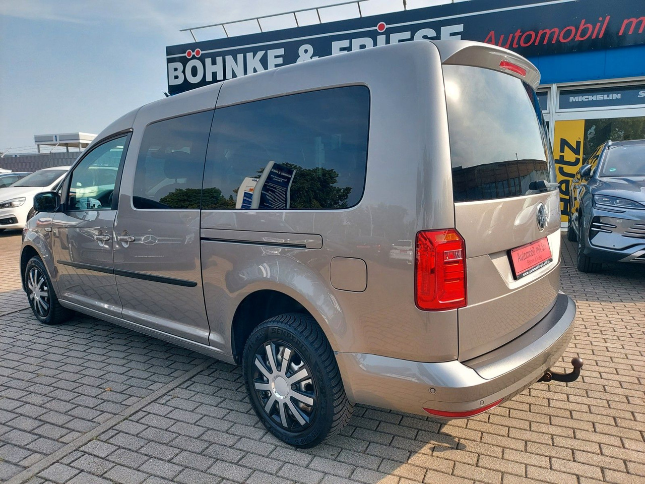 Volkswagen Caddy PKW Maxi 4Motion DSG 7 Sitze Klima Tempo - Патничко комбе: слика 4 Volkswagen Caddy PKW Maxi 4Motion DSG 7 Sitze Klima Tempo - Патничко комбе: слика 4