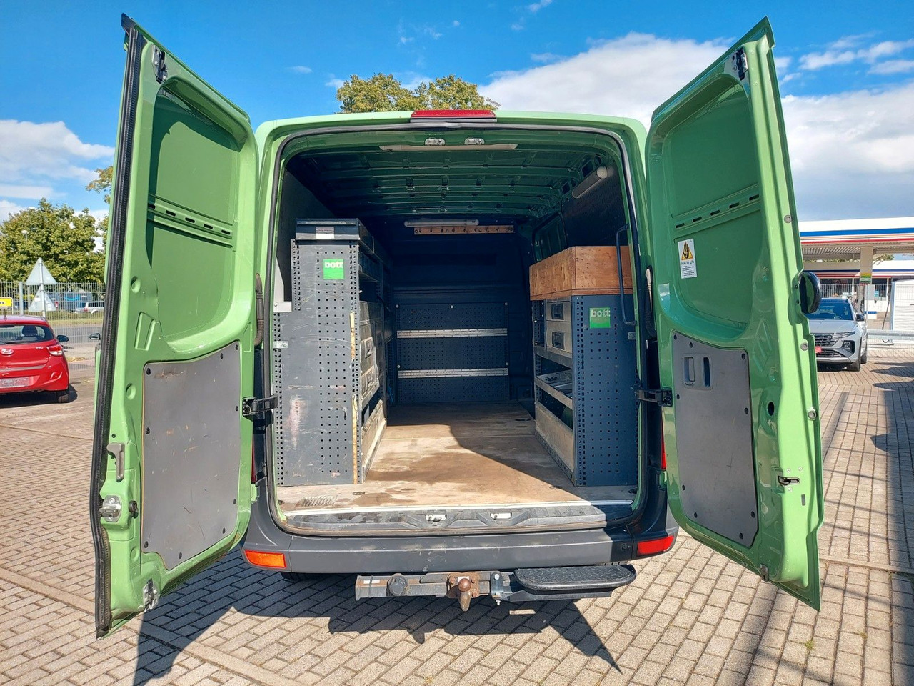 Volkswagen Crafter Kasten 35 mittel L2H1 Klima Standheiz. - Патничко комбе: слика 3 Volkswagen Crafter Kasten 35 mittel L2H1 Klima Standheiz. - Патничко комбе: слика 3