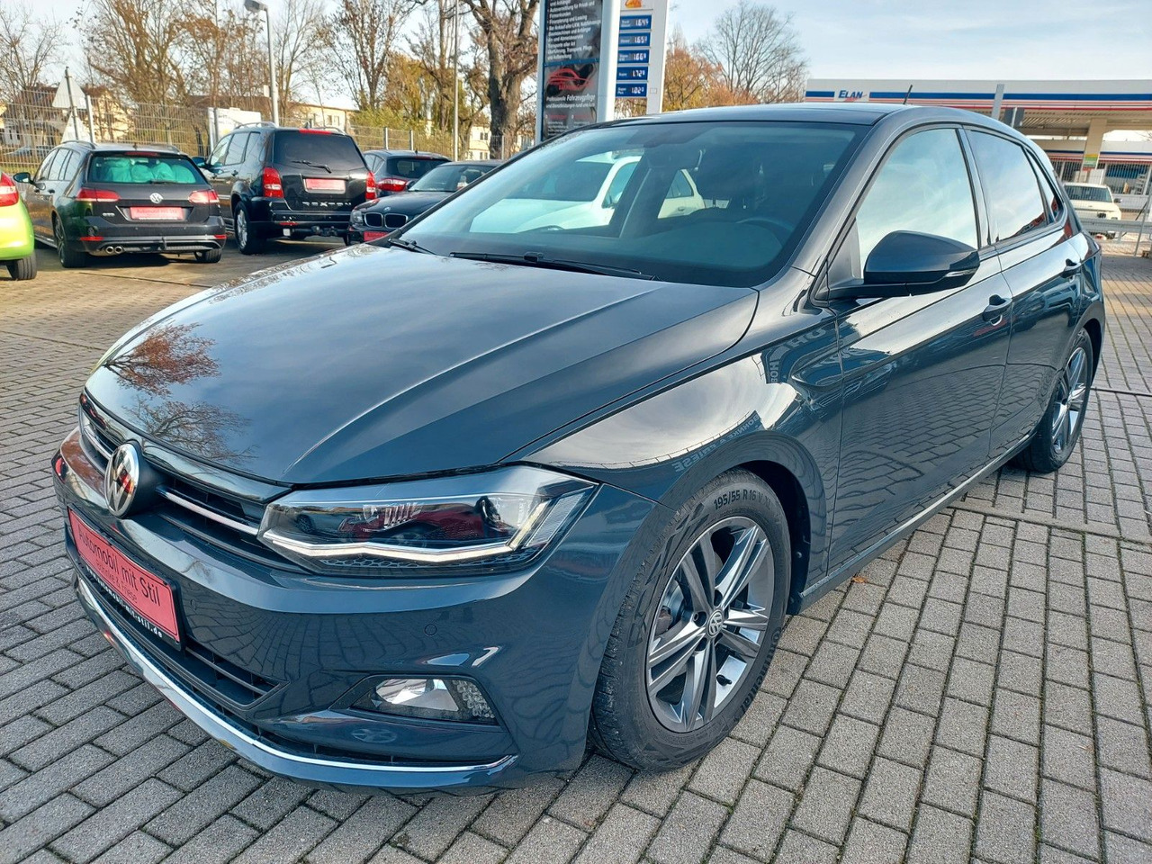 Volkswagen Polo VI Highline DSG ACC Radar Panorama 8x Räder - Седан: слика 5 Volkswagen Polo VI Highline DSG ACC Radar Panorama 8x Räder - Седан: слика 5