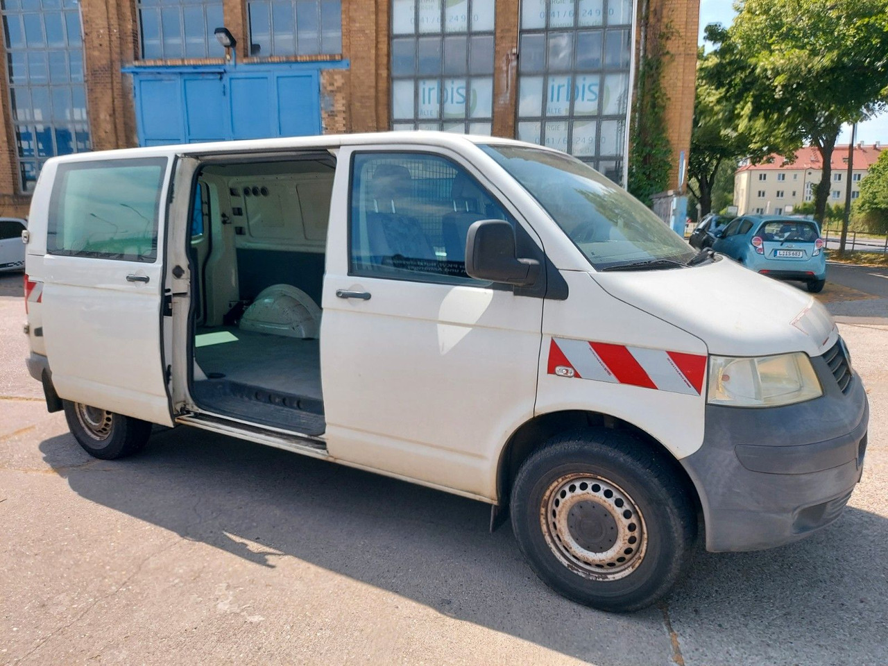 Volkswagen T5 Transporter Kombi Kasten 4Motion lang - Патничко комбе: слика 1 Volkswagen T5 Transporter Kombi Kasten 4Motion lang - Патничко комбе: слика 1