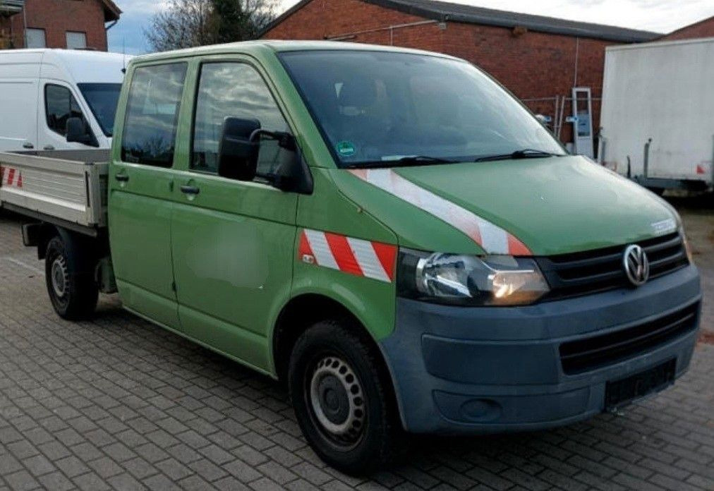 Volkswagen T5 Transporter Pritsche Doppelkabine - Комбе со отворен сандак, Комби со двојна кабина: слика 1 Volkswagen T5 Transporter Pritsche Doppelkabine - Комбе со отворен сандак, Комби со двојна кабина: слика 1