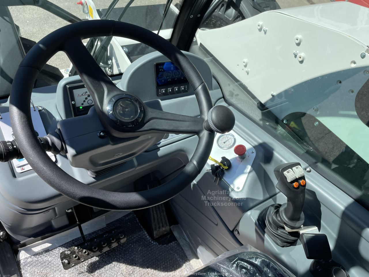 Faresin 6.26 FULL ELECTRIC - Земјоделски натоварувач: слика 5 Faresin 6.26 FULL ELECTRIC - Земјоделски натоварувач: слика 5