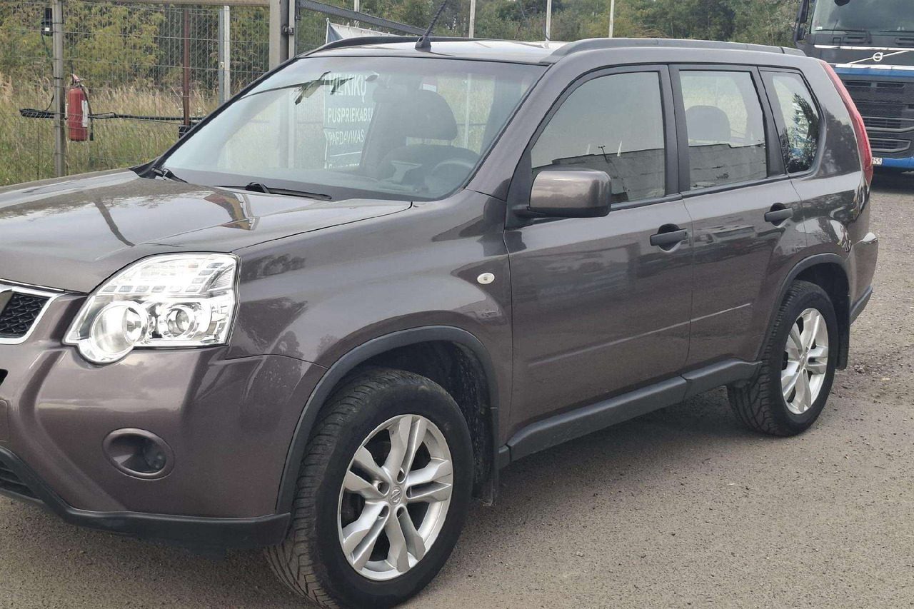 Nissan X-Trail - SUV: слика 1 Nissan X-Trail - SUV: слика 1