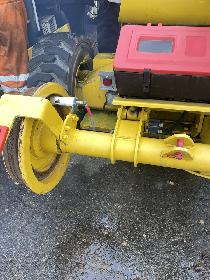 Neotec RRV Road-Rail Haulotte - Дигачка зглобна платформа: слика 5 Neotec RRV Road-Rail Haulotte - Дигачка зглобна платформа: слика 5