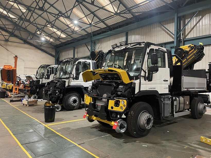 UNIMOG - Камион со кран: слика 1 UNIMOG - Камион со кран: слика 1