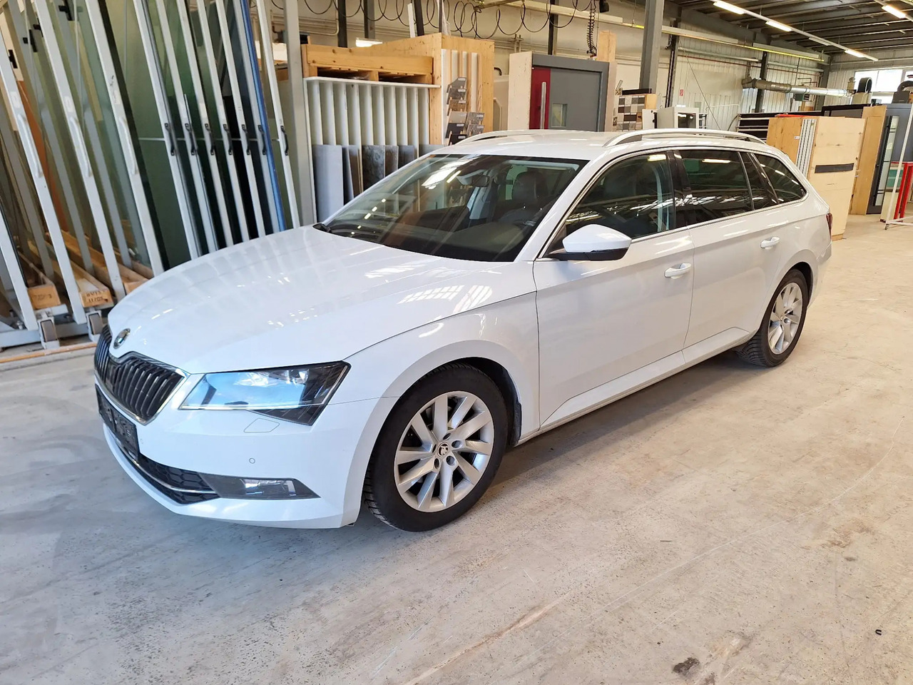 1 Stk. PKW (Skoda) - Автомобил: слика 1 1 Stk. PKW (Skoda) - Автомобил: слика 1