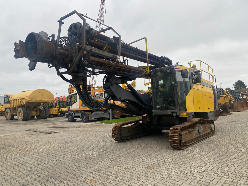 Atlas-Copco Epiroc FlexiROC D65 NVT - Машина за бушење: слика 3 Atlas-Copco Epiroc FlexiROC D65 NVT - Машина за бушење: слика 3
