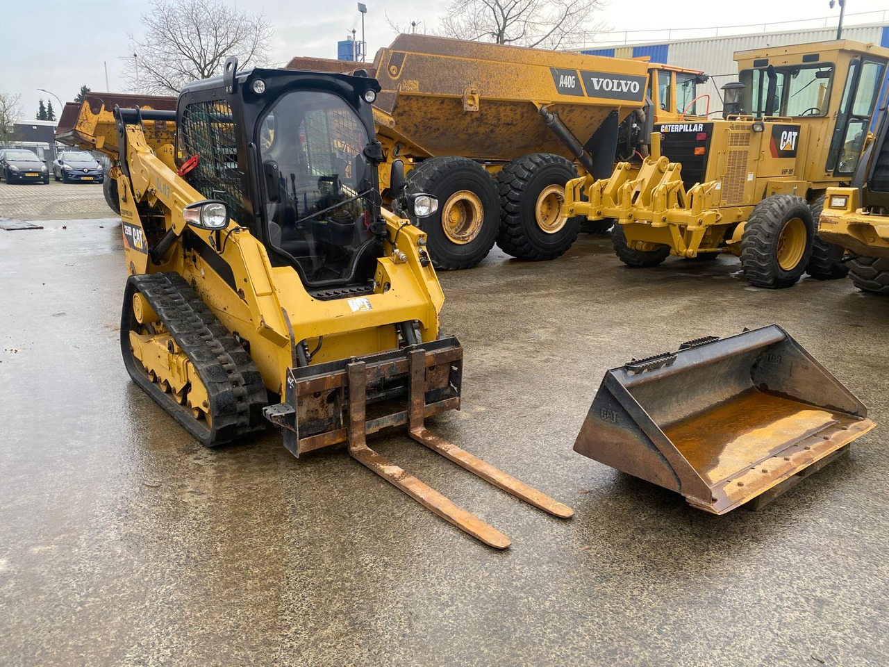 CATERPILLAR 259D - Компактен натоварувач: слика 3 CATERPILLAR 259D - Компактен натоварувач: слика 3