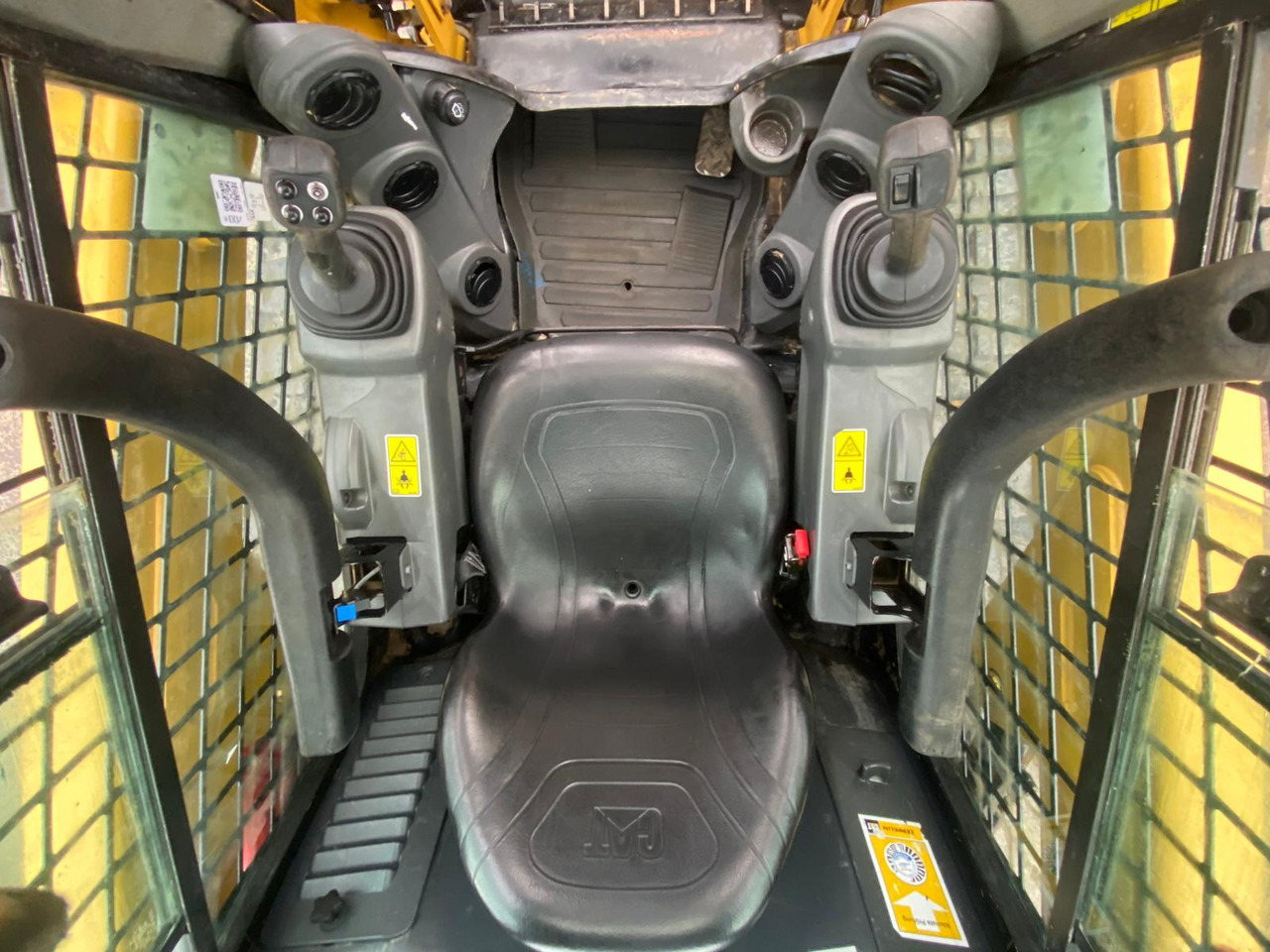 CATERPILLAR 259D - Компактен натоварувач: слика 5 CATERPILLAR 259D - Компактен натоварувач: слика 5