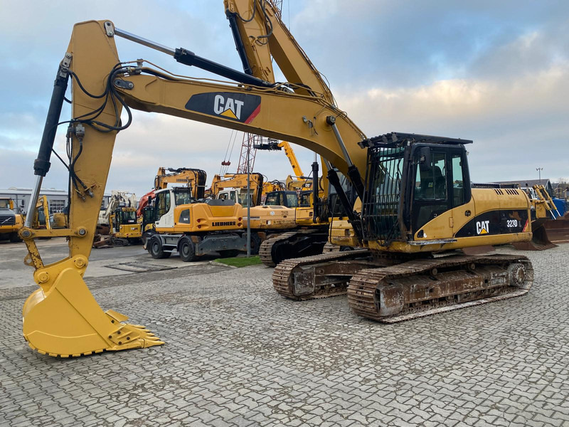 Caterpillar 323D NVT - Багер гасеничар: слика 2 Caterpillar 323D NVT - Багер гасеничар: слика 2