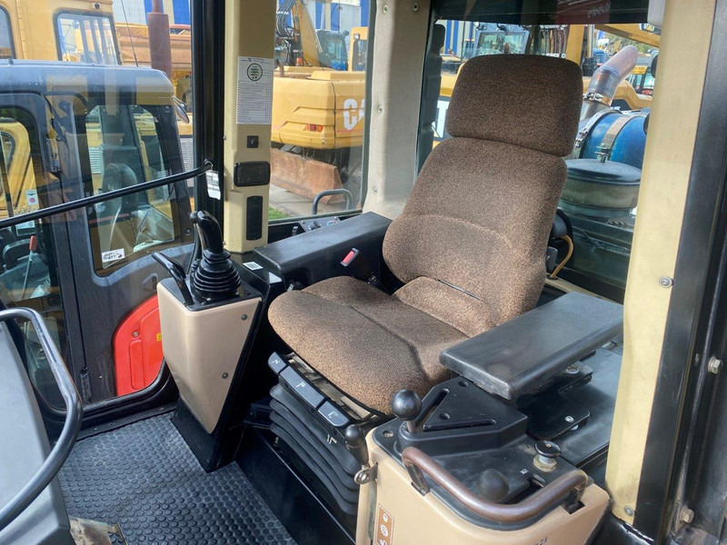 Caterpillar 953 C - Натоварувач гасеничар: слика 4 Caterpillar 953 C - Натоварувач гасеничар: слика 4