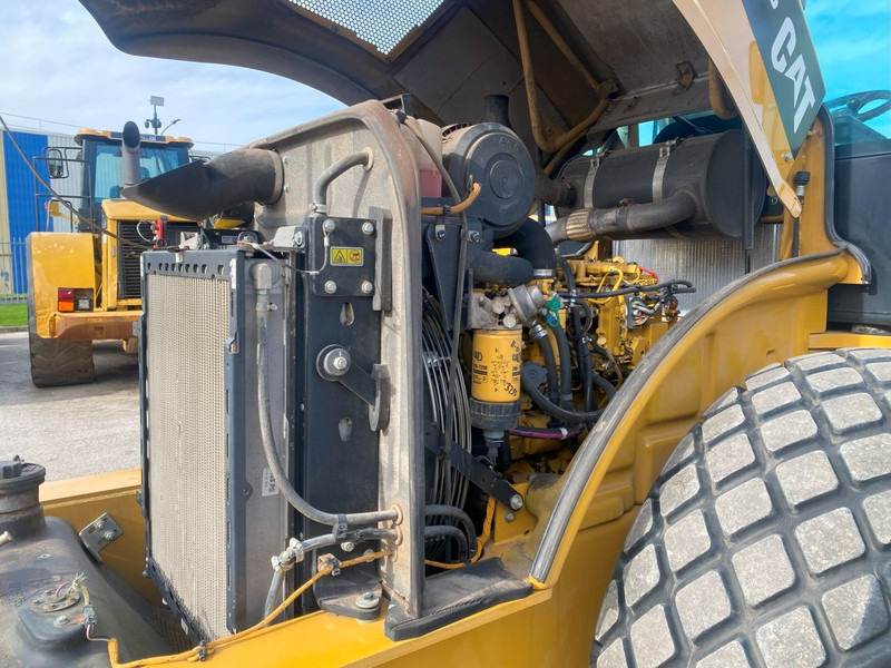 Ваљак Caterpillar CS64B NVT: слика 20