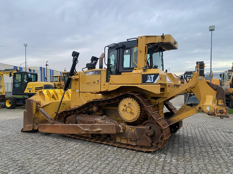 Caterpillar D6T D6 T XL - Булдожер: слика 2 Caterpillar D6T D6 T XL - Булдожер: слика 2
