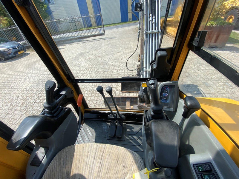 Мини багер Volvo ECR38 NVT: слика 6