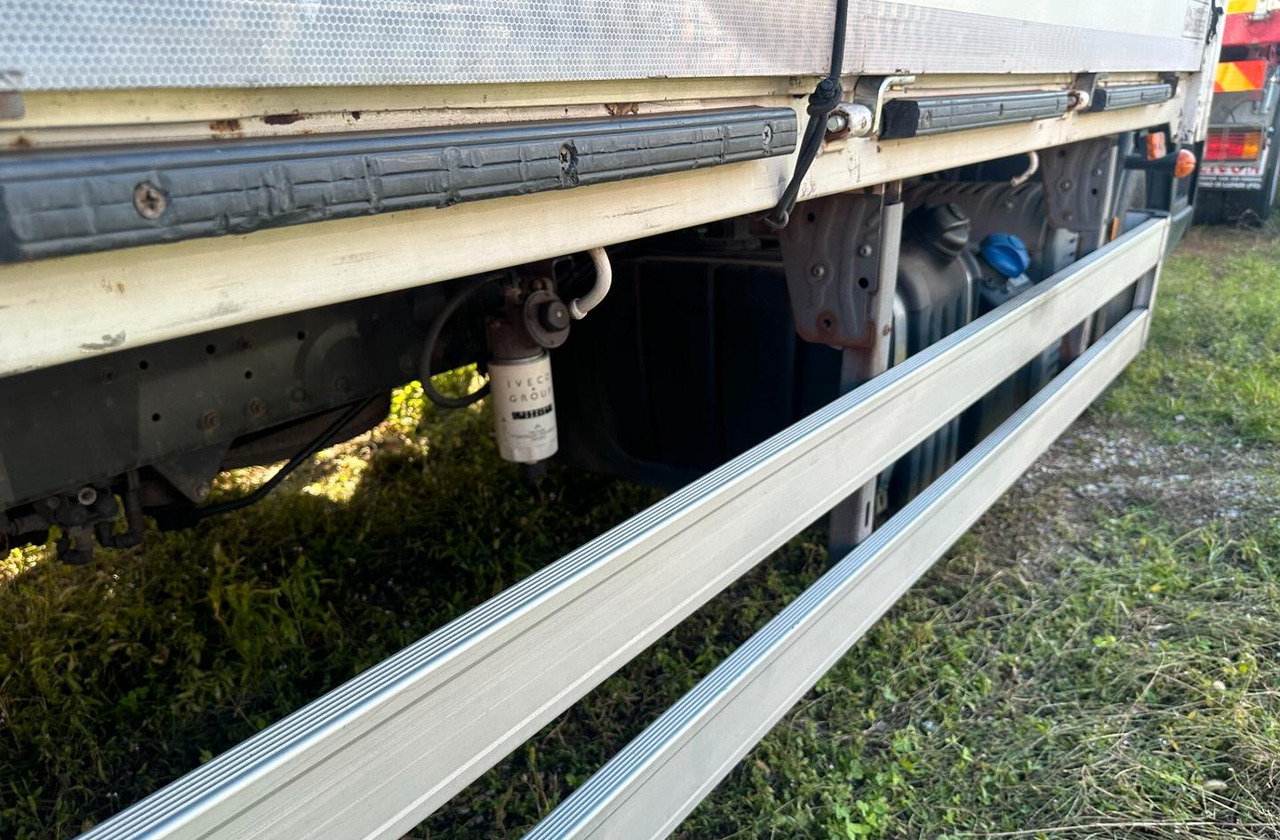 Iveco 120 EL 22 P RIBASSATO CENTINATO EURO 5 - Камион со церада: слика 4 Iveco 120 EL 22 P RIBASSATO CENTINATO EURO 5 - Камион со церада: слика 4