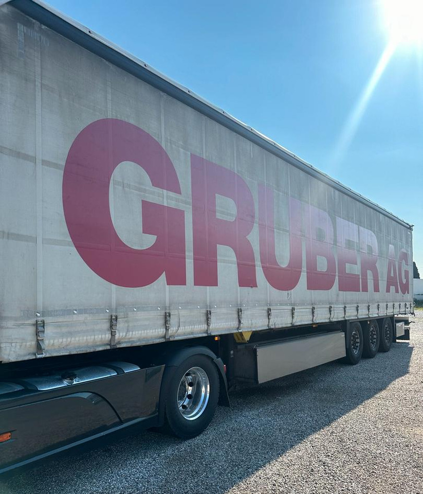 Schmitz Cargobull SANH SCB S3T - Полуприколка со церада: слика 1 Schmitz Cargobull SANH SCB S3T - Полуприколка со церада: слика 1