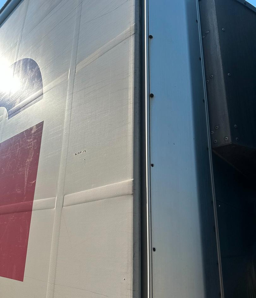 Schmitz Cargobull SANH SCB S3T - Полуприколка со церада: слика 4 Schmitz Cargobull SANH SCB S3T - Полуприколка со церада: слика 4