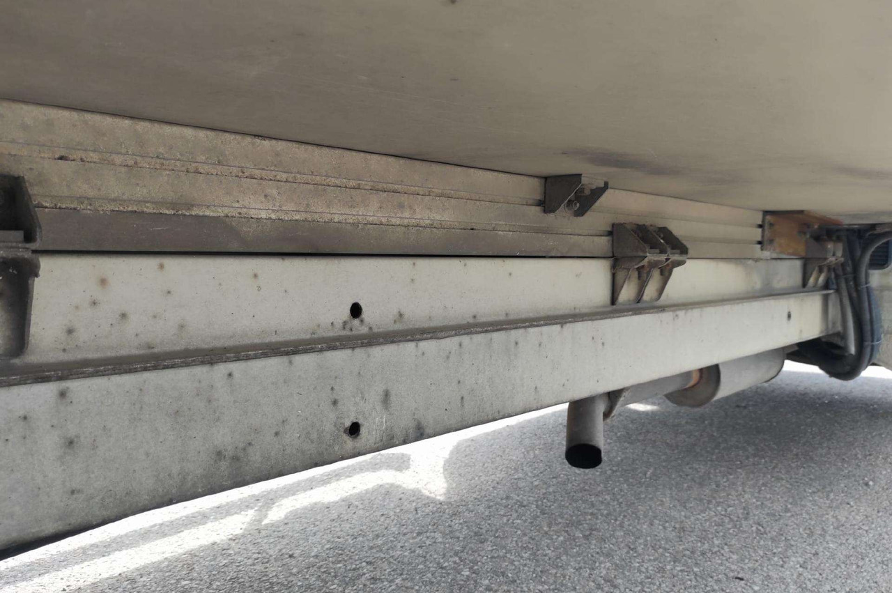 Товарно комбе Mercedes-Benz Sprinter: слика 16 Товарно комбе Mercedes-Benz Sprinter: слика 16