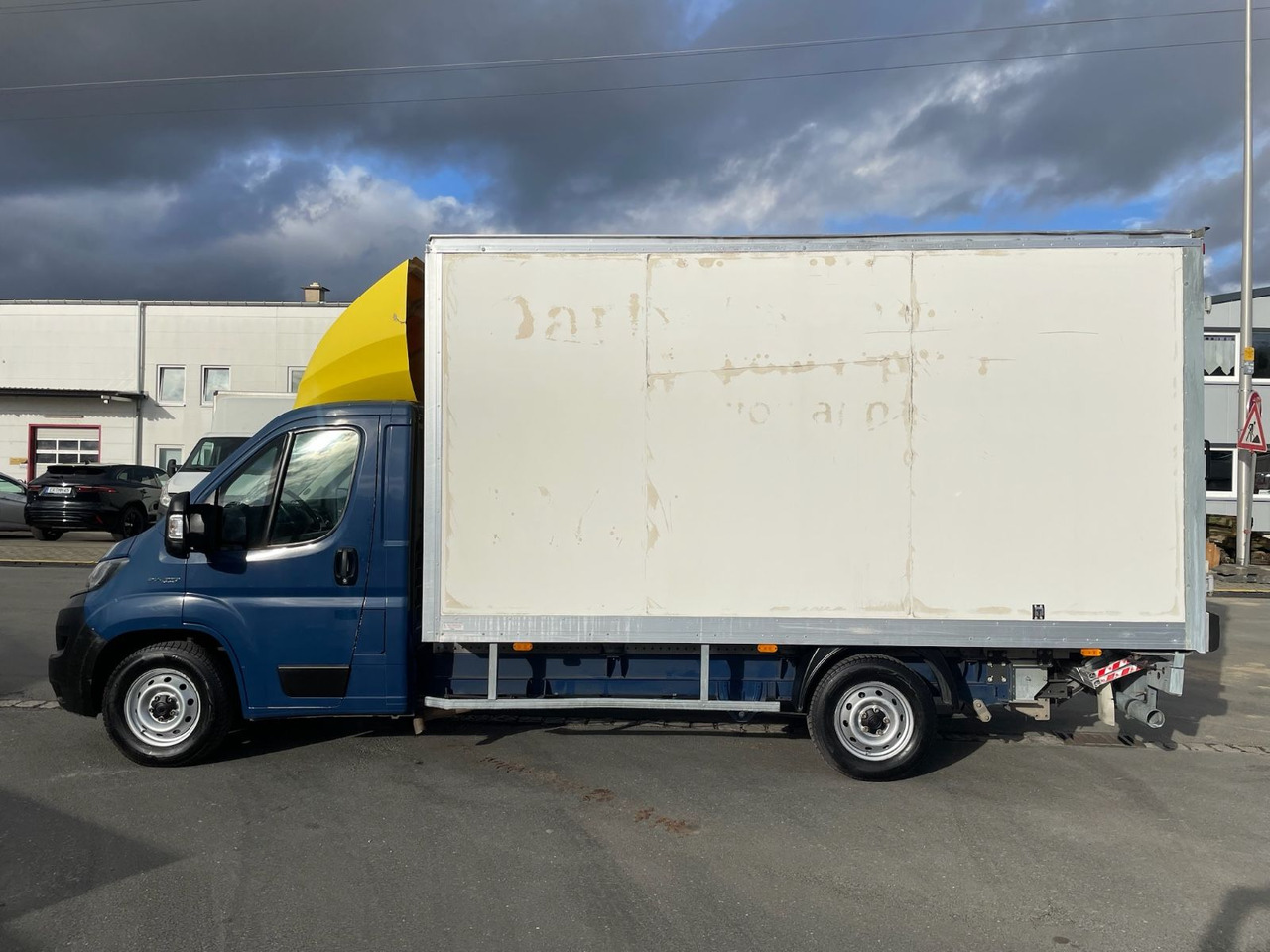 Fiat Ducato Maxi 30 L4H2 Koffer/LBW/AC/NAV/CAM/EU6 - Комбе фургон: слика 4 Fiat Ducato Maxi 30 L4H2 Koffer/LBW/AC/NAV/CAM/EU6 - Комбе фургон: слика 4
