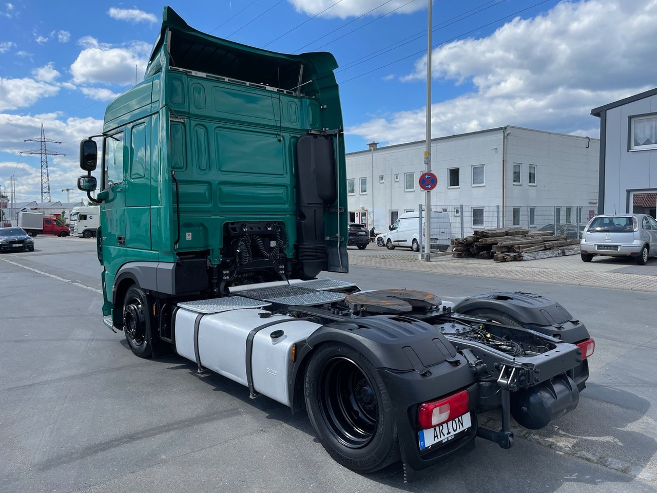 DAF XF 480 FT/Intarder/StandAC/ACC/2xTank/2xBett/EU6 - Камион влекач: слика 4 DAF XF 480 FT/Intarder/StandAC/ACC/2xTank/2xBett/EU6 - Камион влекач: слика 4