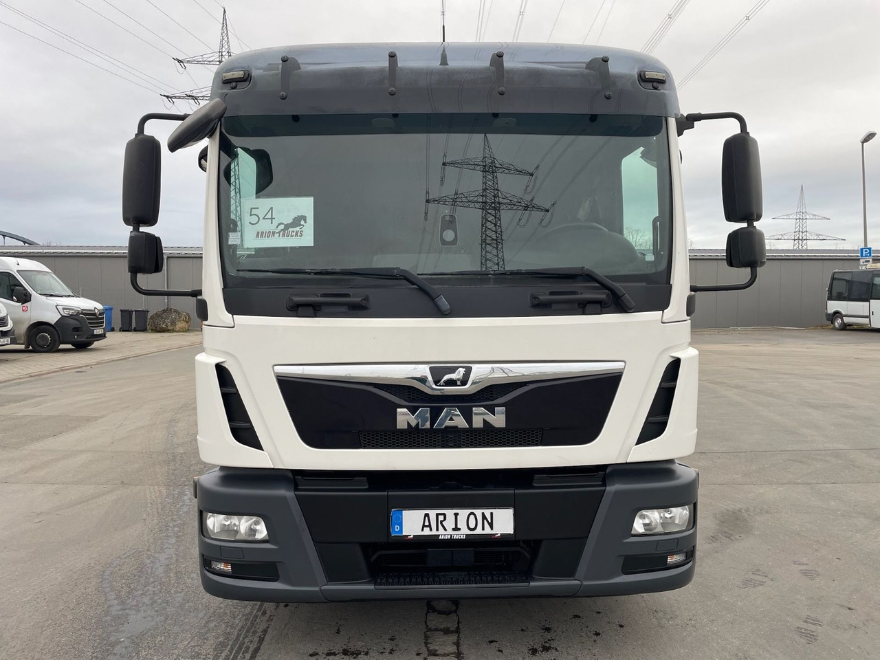 MAN TGL 8.190 4x2 BL Koffer/LBW/PALFINGER/AC/EU6d - Камион сандучар: слика 2 MAN TGL 8.190 4x2 BL Koffer/LBW/PALFINGER/AC/EU6d - Камион сандучар: слика 2