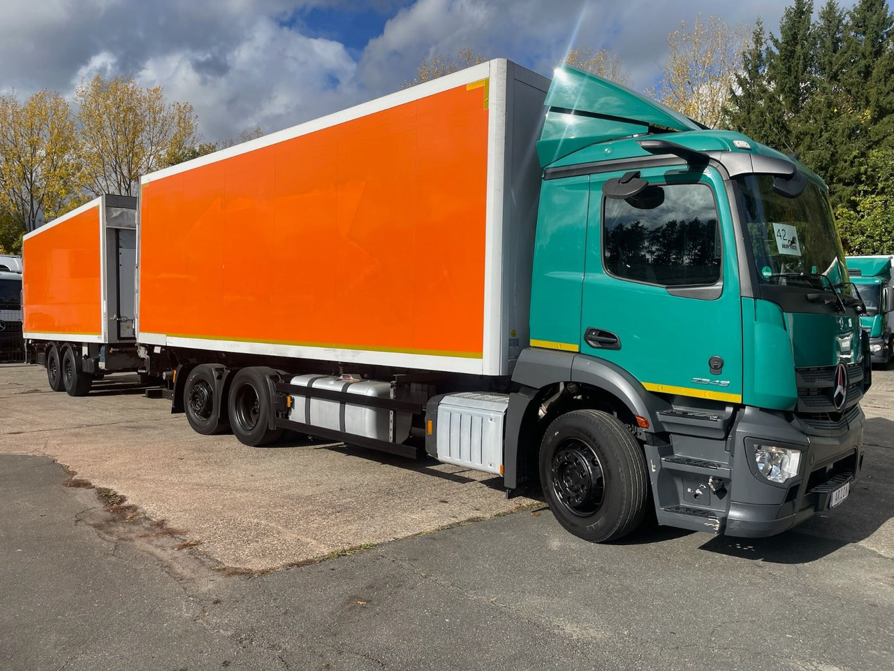 Mercedes-Benz Actros 2543 6x2 Kühlkoffer/CARRIER/NLA/LBW/ACEU6 - Камион ладилник: слика 1 Mercedes-Benz Actros 2543 6x2 Kühlkoffer/CARRIER/NLA/LBW/ACEU6 - Камион ладилник: слика 1