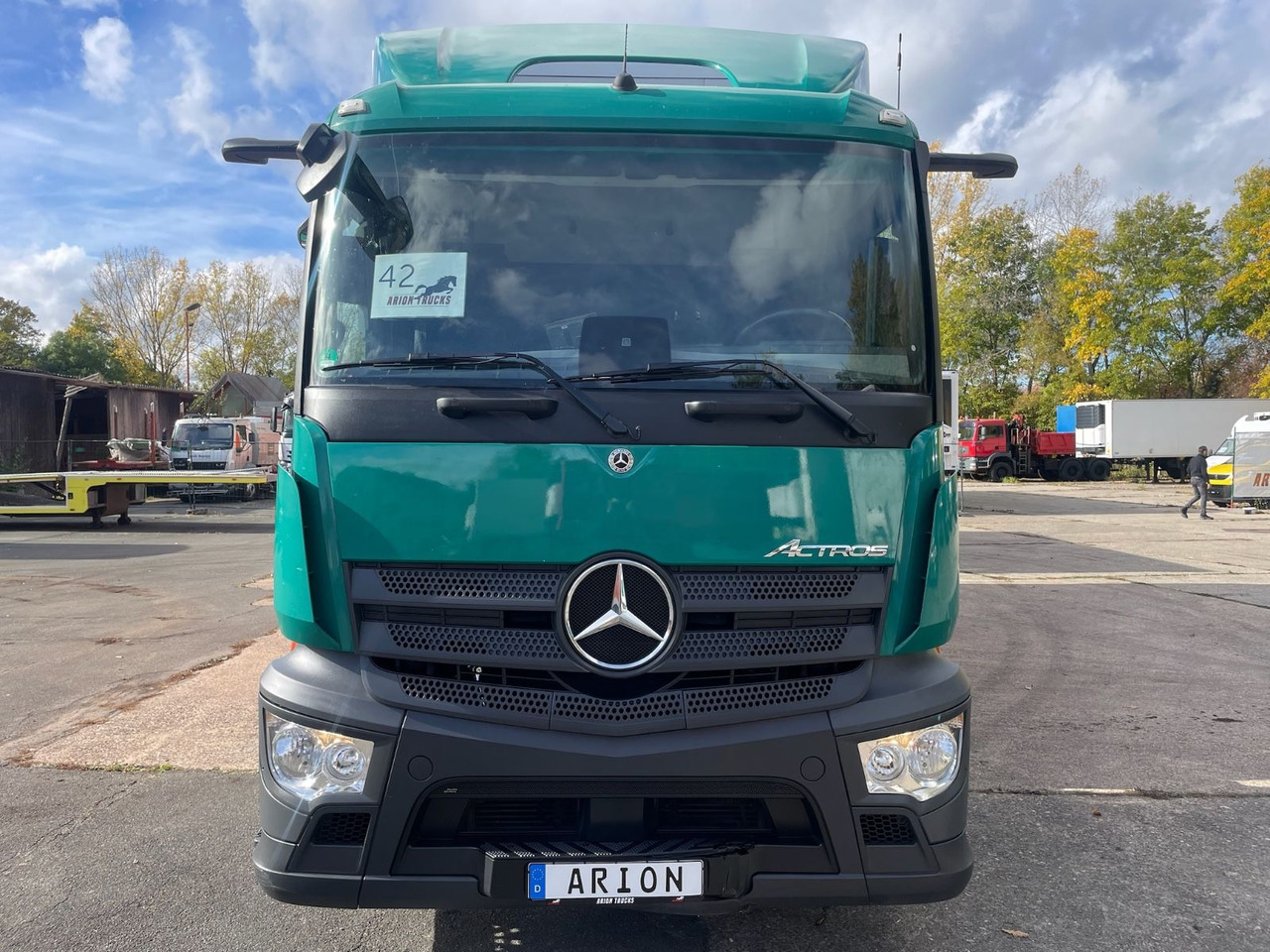 Mercedes-Benz Actros 2543 6x2 Kühlkoffer/CARRIER/NLA/LBW/ACEU6 - Камион ладилник: слика 2 Mercedes-Benz Actros 2543 6x2 Kühlkoffer/CARRIER/NLA/LBW/ACEU6 - Камион ладилник: слика 2