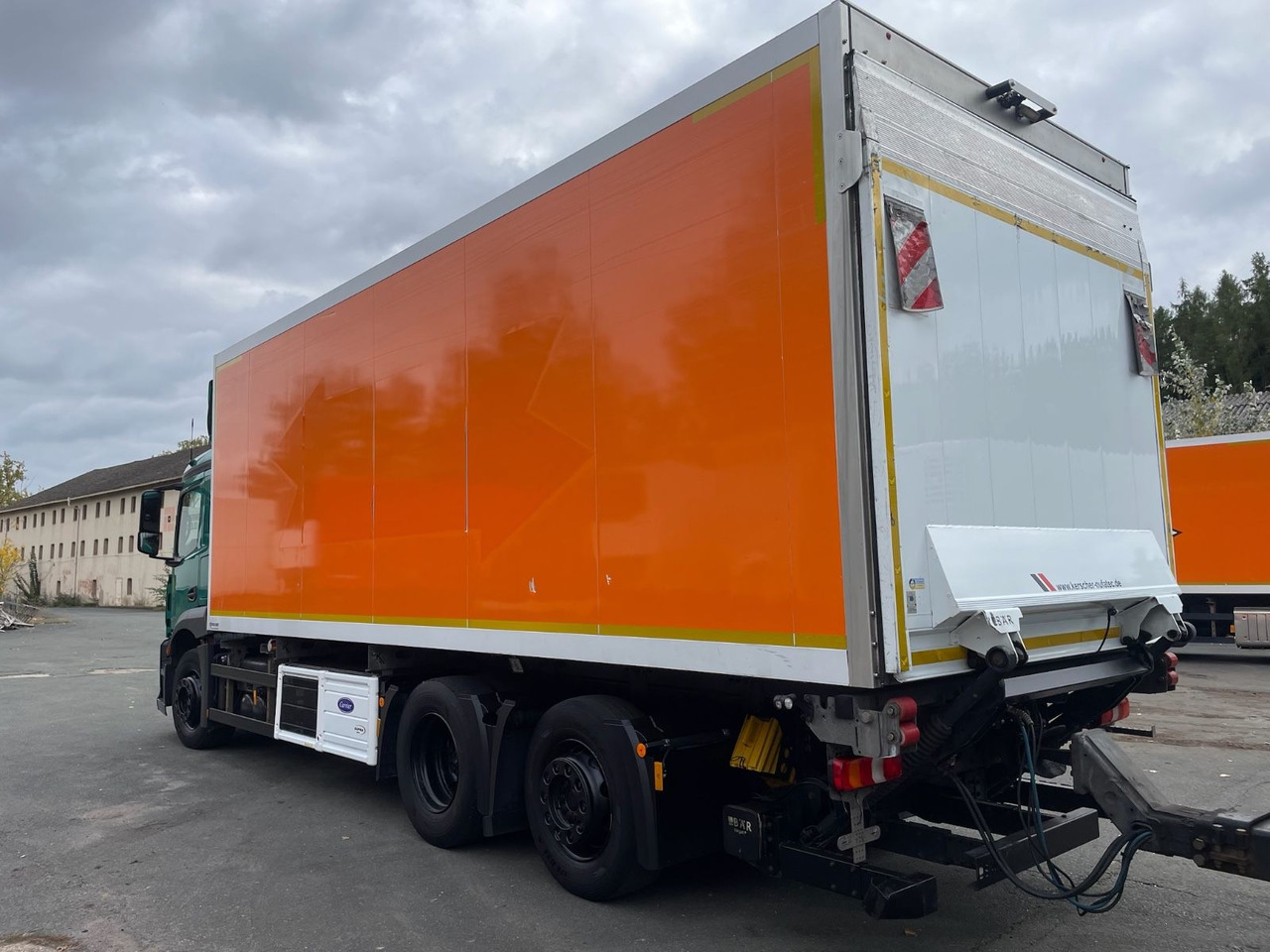 Mercedes-Benz Antos 2543 6x2 Kühlkoffer/CARRIER/NLA/LBW/AC/EU6 - Камион ладилник: слика 4 Mercedes-Benz Antos 2543 6x2 Kühlkoffer/CARRIER/NLA/LBW/AC/EU6 - Камион ладилник: слика 4