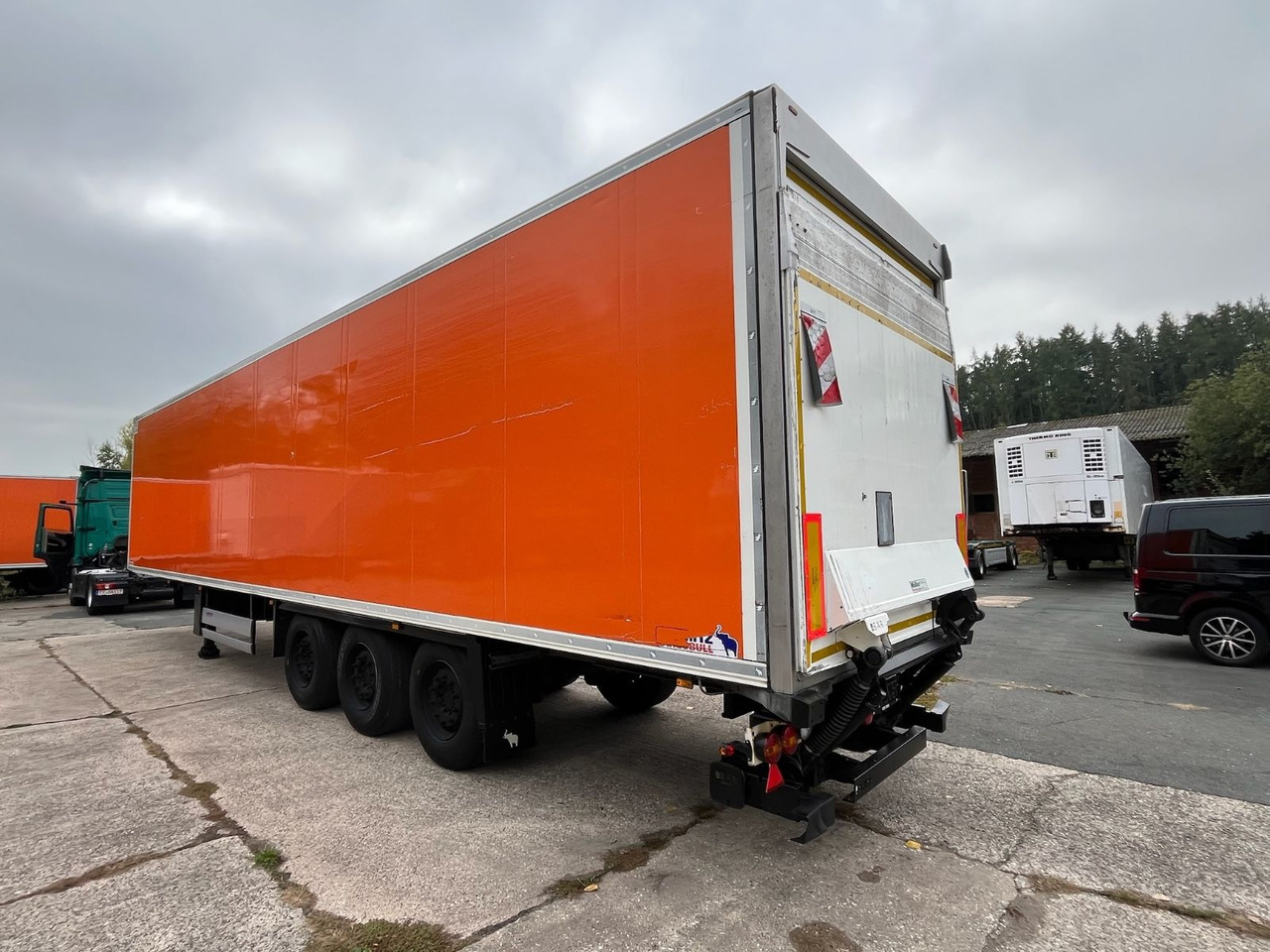 Schmitz Cargobull SCB*S3B/CARRIER/Vector1550/LBW/BÄR/2347h/13,4m - Полуприколка сандучар: слика 4 Schmitz Cargobull SCB*S3B/CARRIER/Vector1550/LBW/BÄR/2347h/13,4m - Полуприколка сандучар: слика 4