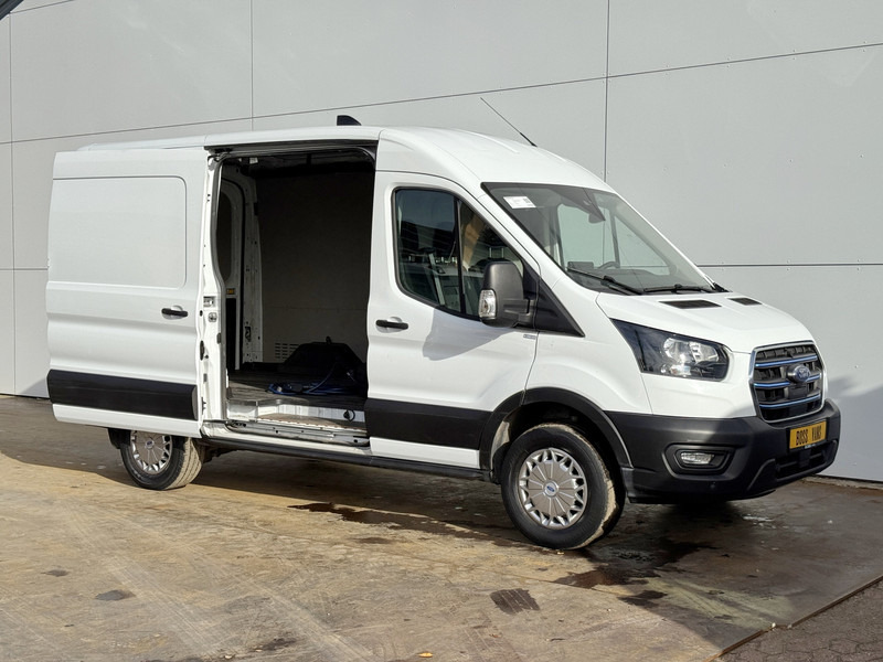 Ford E-Transit 390 75kWh 184PK Elektrisch 75kWh 334km WLTP BEV Snelladen L2H2 Climate Control Tacho Carplay Camera Stoelverwarming Parkeersensoren voor achter - Товарно комбе, Електрично комбе: слика 5 Ford E-Transit 390 75kWh 184PK Elektrisch 75kWh 334km WLTP BEV Snelladen L2H2 Climate Control Tacho Carplay Camera Stoelverwarming Parkeersensoren voor achter - Товарно комбе, Електрично комбе: слика 5