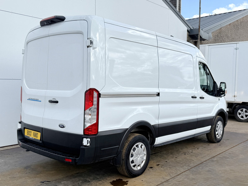 Ford E-Transit 75kWh 184PK 390 Elektrisch 75kWh 334km WLTP BEV Snelladen L2H2 Climate Control Tacho Carplay Camera Stoelverwarming Parkeersensoren voor achter - Товарно комбе, Електрично комбе: слика 3 Ford E-Transit 75kWh 184PK 390 Elektrisch 75kWh 334km WLTP BEV Snelladen L2H2 Climate Control Tacho Carplay Camera Stoelverwarming Parkeersensoren voor achter - Товарно комбе, Електрично комбе: слика 3
