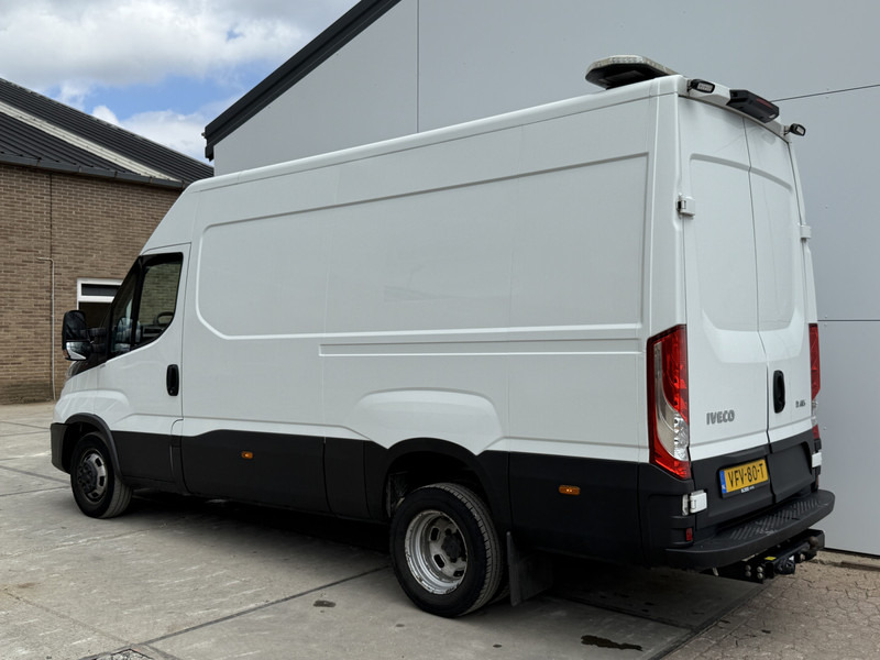 Iveco Daily 35C18 3.0 L2H2 Airco Cruise Control 3,5 Tons Trekhaak 5-26 APK Lucht geveerde stoel - Мало комбе: слика 2 Iveco Daily 35C18 3.0 L2H2 Airco Cruise Control 3,5 Tons Trekhaak 5-26 APK Lucht geveerde stoel - Мало комбе: слика 2