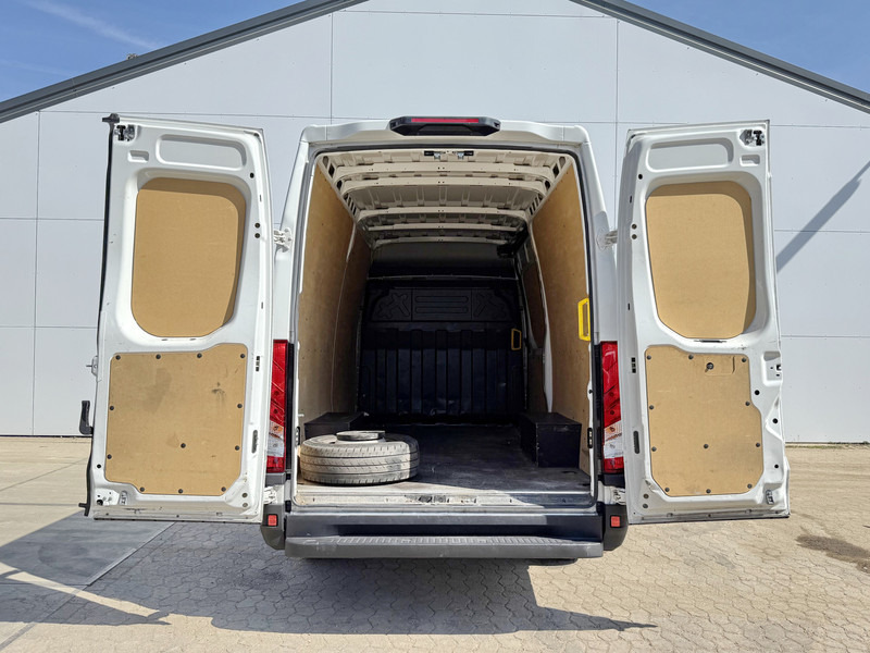 Товарно комбе Iveco Daily 35S14 L2H2 Airco Cruise Control 3.5t Trekgewicht Euro 6: слика 12