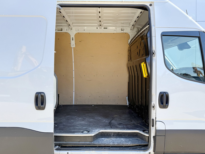 Товарно комбе Iveco Daily 35S14 L2H2 Airco Cruise Control 3.5t Trekgewicht Euro 6: слика 11