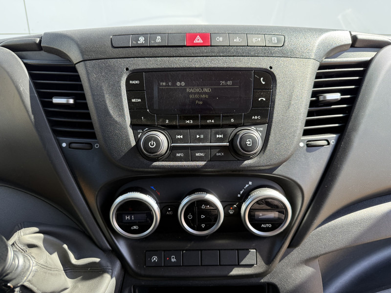 Товарно комбе Iveco Daily 35S14 L2H2 Airco Cruise Control 3.5t Trekgewicht Euro 6: слика 15