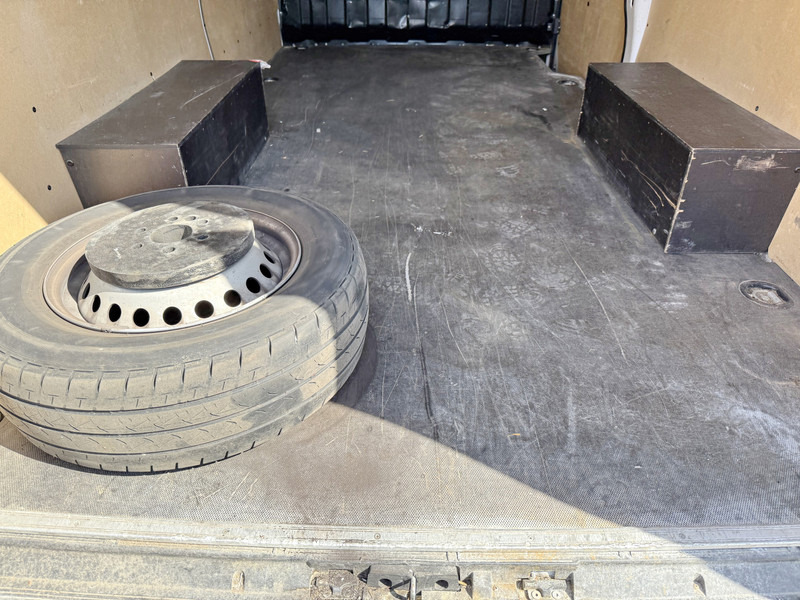 Товарно комбе Iveco Daily 35S14 L2H2 Airco Cruise Control 3.5t Trekgewicht Euro 6: слика 14