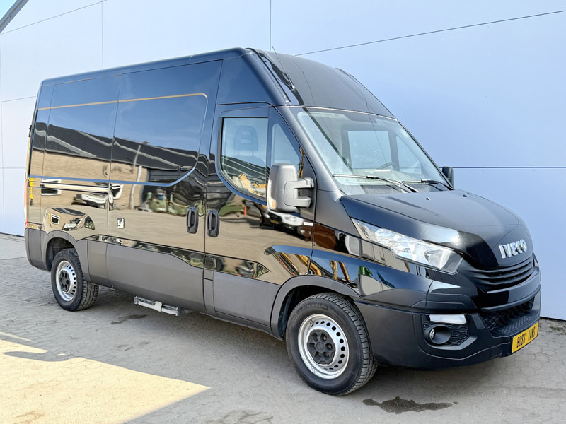 Iveco Daily 35S16 L2H2 Airco Cruise Control Camera 3.5t Trekhaak - Товарно комбе: слика 4 Iveco Daily 35S16 L2H2 Airco Cruise Control Camera 3.5t Trekhaak - Товарно комбе: слика 4