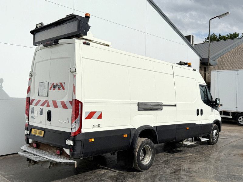 Iveco Daily 70C17 3.0 **Engine Broken** 3.0L L4H2 Dubbellucht Airco Cruise Control Dubbele Schuifdeuren Trekhaak 3.5t Tachograaf - Товарно комбе: слика 4 Iveco Daily 70C17 3.0 **Engine Broken** 3.0L L4H2 Dubbellucht Airco Cruise Control Dubbele Schuifdeuren Trekhaak 3.5t Tachograaf - Товарно комбе: слика 4