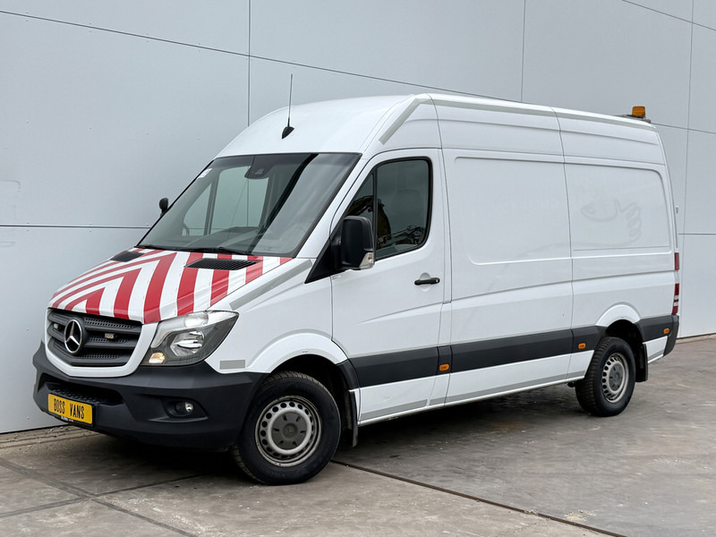 Mercedes-Benz Sprinter 316 2.2 CDI L2H2 Airco Achteruitrijcamera Trekhaak Lucht geveerde stoel - Товарно комбе: слика 1 Mercedes-Benz Sprinter 316 2.2 CDI L2H2 Airco Achteruitrijcamera Trekhaak Lucht geveerde stoel - Товарно комбе: слика 1