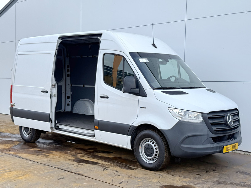 Mercedes-Benz eSprinter 112 L2H2 100% Elektrisch 55kWh 168km WLTP 80kw Snelladen Climate Control Camera Stoelverwarming - Товарно комбе, Електрично комбе: слика 5 Mercedes-Benz eSprinter 112 L2H2 100% Elektrisch 55kWh 168km WLTP 80kw Snelladen Climate Control Camera Stoelverwarming - Товарно комбе, Електрично комбе: слика 5