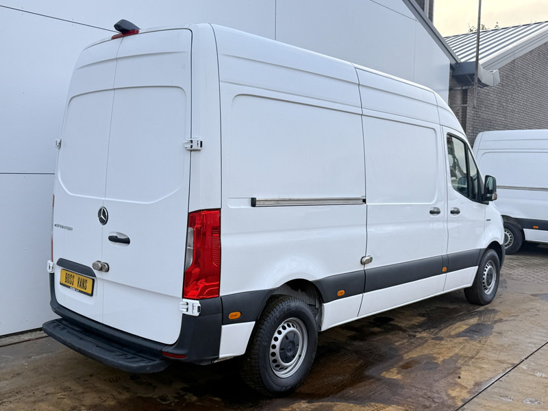 Mercedes-Benz eSprinter 112 L2H2 100% Elektrisch 55kWh 168km WLTP 80kw Snelladen Climate Control Camera Stoelverwarming - Товарно комбе, Електрично комбе: слика 3 Mercedes-Benz eSprinter 112 L2H2 100% Elektrisch 55kWh 168km WLTP 80kw Snelladen Climate Control Camera Stoelverwarming - Товарно комбе, Електрично комбе: слика 3
